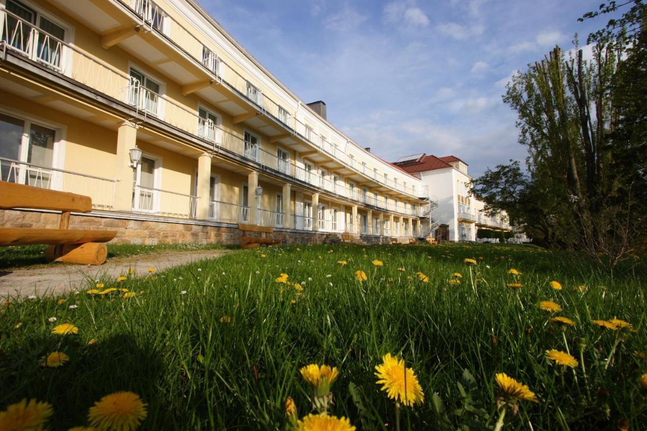 Akzent Hotel Am Burgholz Табарц Экстерьер фото